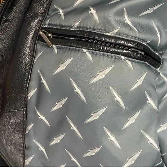 Vintage Mack Truck Men’s Black Quilted Embossed Leather Bomber Jacket Size XXL - Picture 11 of 13